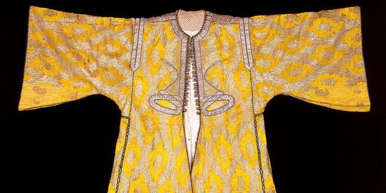 kaftan: A Journey Through Time and Culture